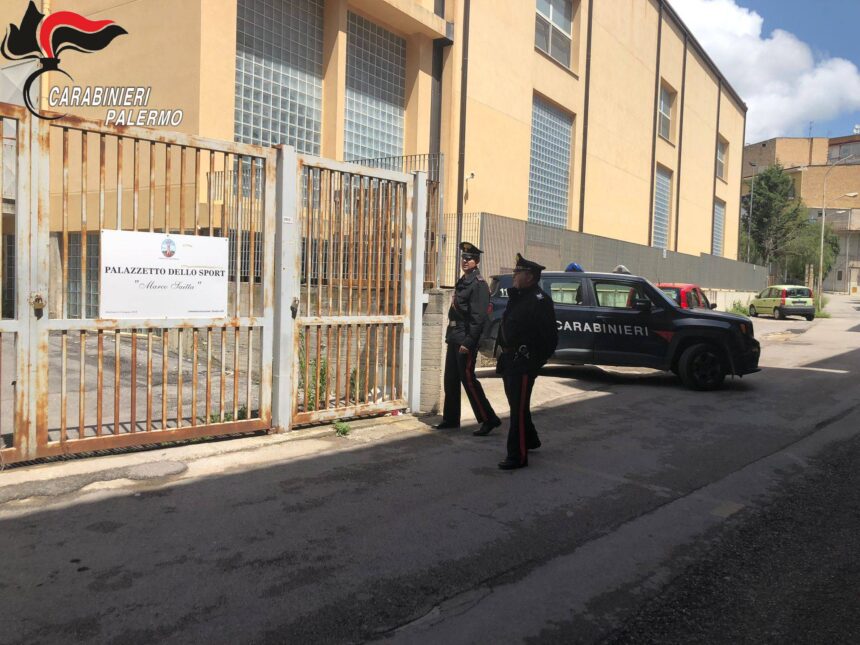 Controllo all’interno del palazzetto dello sport di Misilmeri. I Carabinieri denunciano tre minori