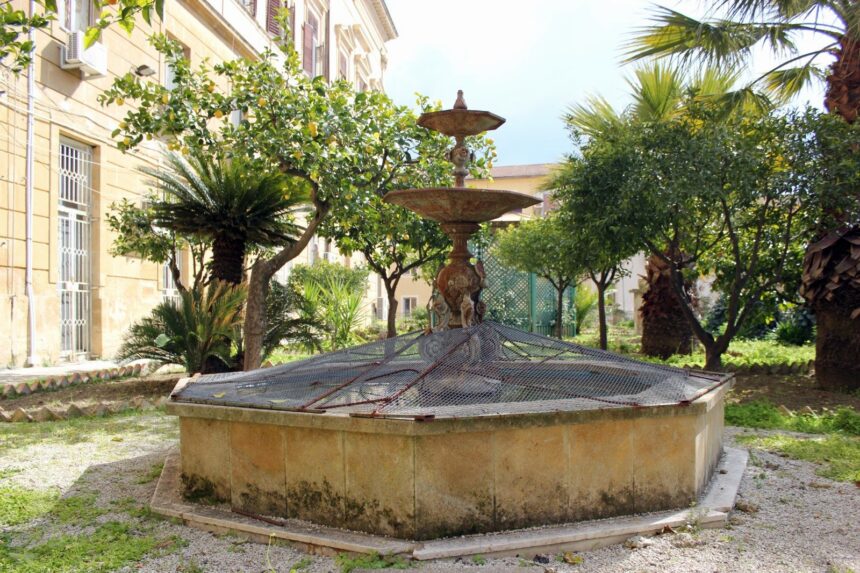 Caltanissetta, via al restauro dell’antica fontana in ghisa nel giardino della Prefettura