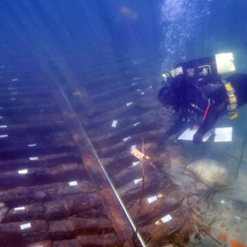 Beni culturali, al via a Marsala il recupero di una nave romana del IV secolo dC. Scarpinato: «Il mare continua a regalarci frammenti di storia»