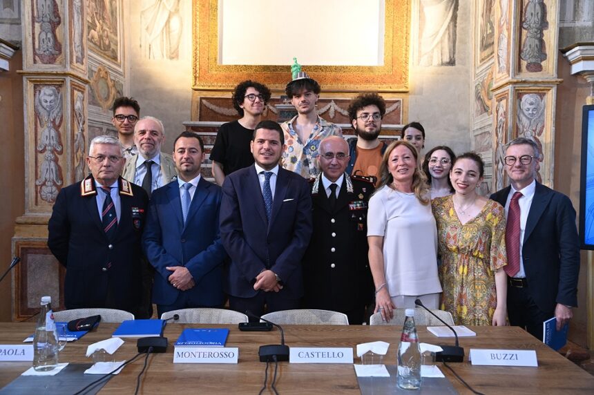 Palermo, presentato il volume dal titolo “VIRGOFIDELIS, storia dei Carabinieriin Sicilia dal 1860 ad oggi” 