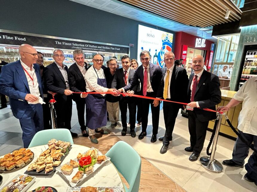 Punta Raisi, Tamajo: «Il nuovo ristorante di Ciccio Sultano trasmetterà la cultura gastronomica siciliana ai turisti» Punta Raisi, Tamajo: «Il nuovo ristorante di Ciccio Sultano trasmetterà la cultura gastronomica siciliana ai turisti»