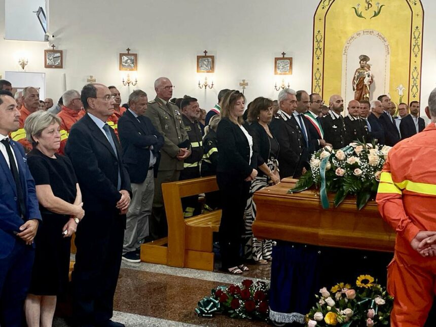 Funerali operaio forestale, Schifani: «Onoriamo il sacrificio di Matteo Brandi, vittima innocente di mani criminali»
