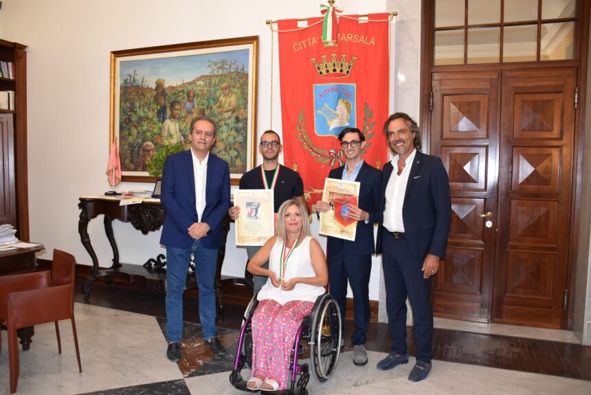L’amministrazione Grillo premia due eccellenze del nostro territorio: ilpianista Fderico Genna e la Campionessa di danza paralimpica Giusy Barraco, determinata e protagonista in questa sua nuova esperienza artistica