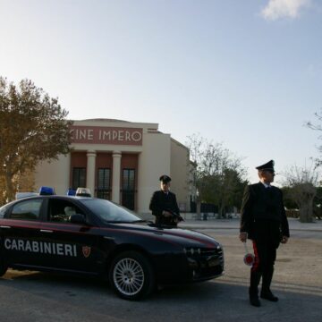 Marsala: avrebbe rubato soldi e cellulari all’interno di un ristorante. Arrestato 30enne marsalese