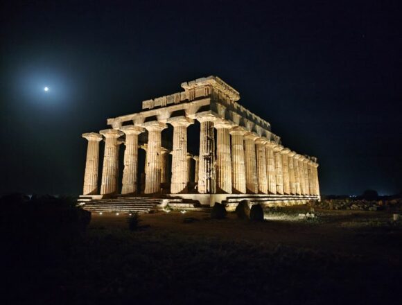 3 settembre prima domenica del mese ingresso gratuito nei siti. PARCO ARCHEOLOGICO DI SELINUNTE Selinunte Highlights e visita “Una testa di leone riemerge dagli scavi” Archeobike e musica tra i templi con Palermo classica