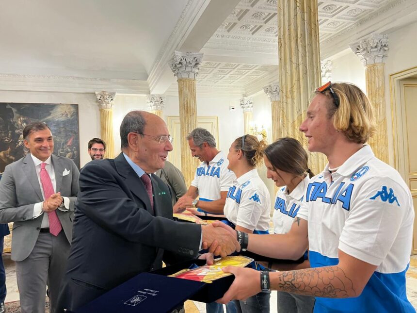 Sport, Schifani riceve a Palazzo d’Orleans la nazionale italiana di wakeboard