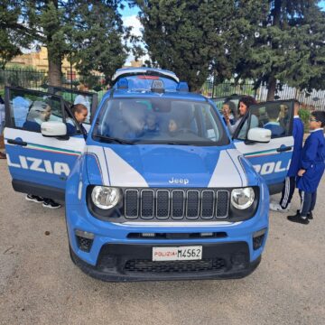 A scuola di legalità e di sicurezza ferroviaria con la Polizia ferroviaria di Trapani