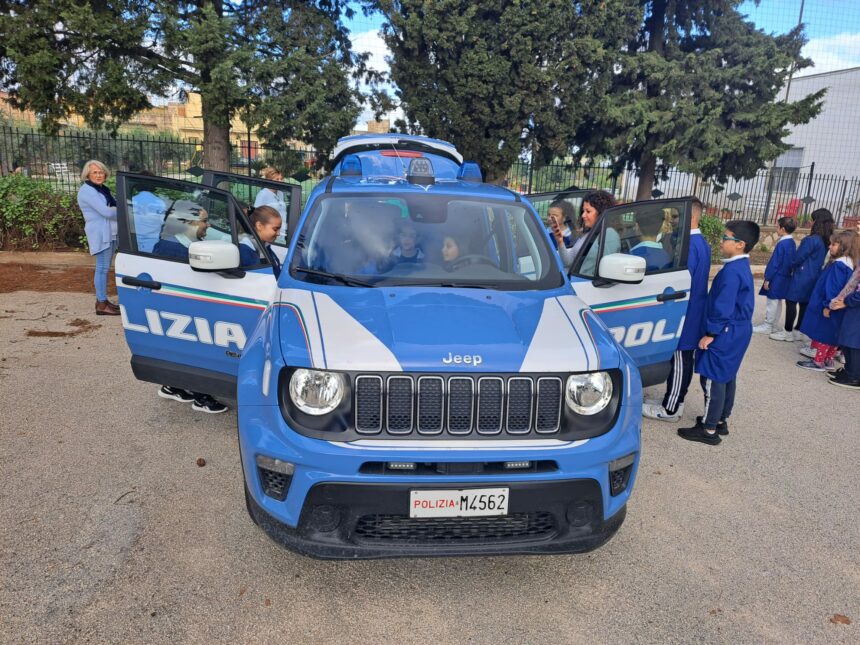 A scuola di legalità e di sicurezza ferroviaria con la Polizia ferroviaria di Trapani