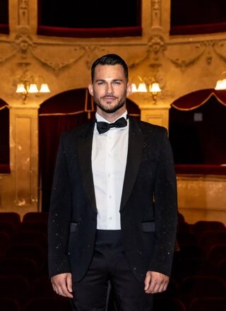Il tenore siciliano Francesco Ciprì debutta in Madama Butterfly al Politeama di Lecce Il tenore siciliano Francesco Ciprì debutta in Madama Butterfly al Politeama di Lecce
