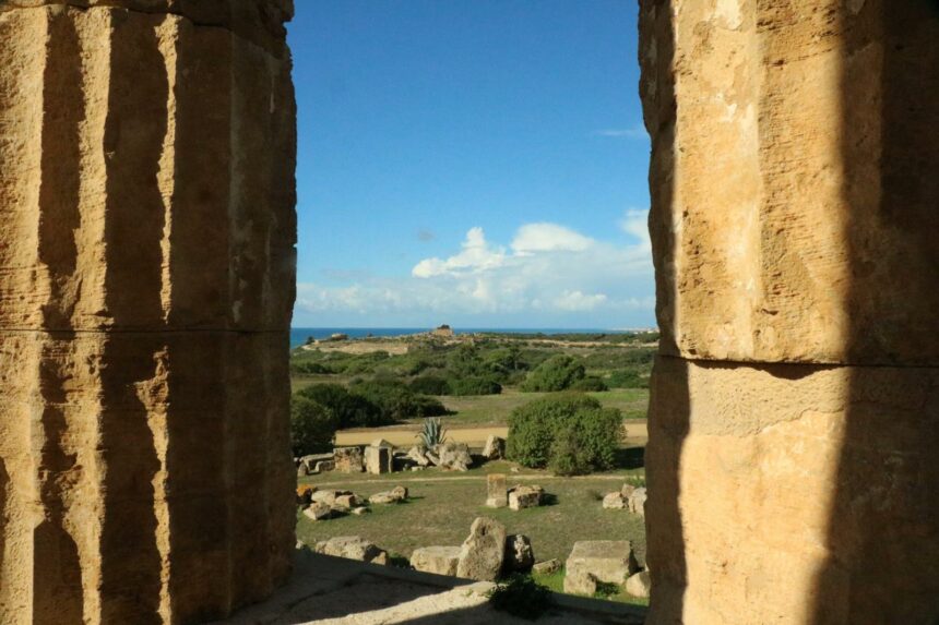 Parco archeologico di Selinunte. I concerti di Natale | 7 dicembre – 6 gennaio 16 dicembre | Echi dell’altra Sicilia alla ricerca dei suoni “liberi” di Selinunte