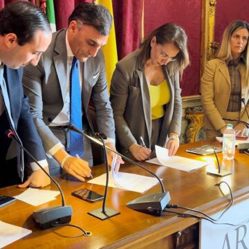 Imprese, sottoscritto protocollo d’intesa tra Regione e Simest. Tamajo: «Potenziamo politiche di sostegno all’internazionalizzazione»