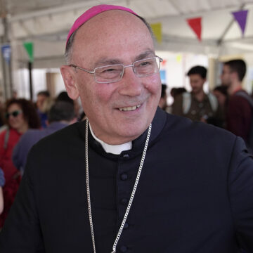 Mese mariano, il Vescovo: “Riproporre ideale santità a famiglie”