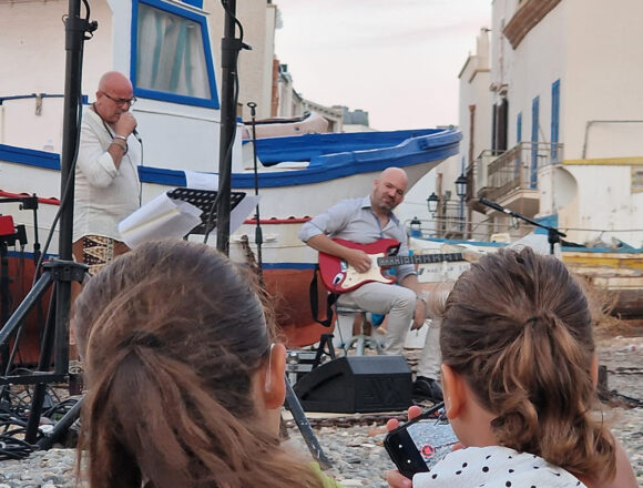 Musica a due passi dal mare, a Marettimo tributo a Lucio Dalla e al grande schermo Musica a due passi dal mare, a Marettimo tributo a Lucio Dalla e al grande schermo