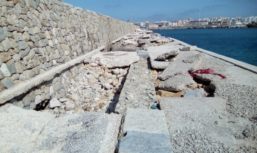 Porto di Marsala, 2 milioni per dragaggio e posidonia Porto di Marsala, 2 milioni per dragaggio e posidonia